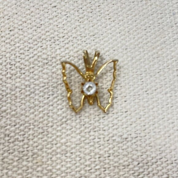 Butterfly Openwork Pendant With Diamond Chip Gold Tone Necklace Vintage - Picture 3 of 9